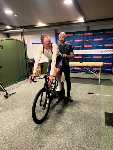 CYCLING BIOMECHANICS - Level 1 BIKE FITTING by Gerardo Lozano (In spanish)